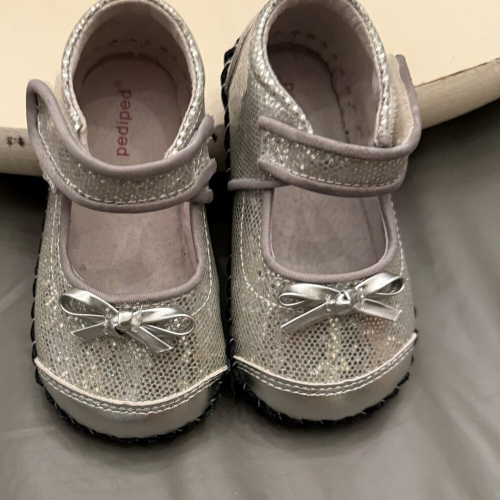 pediped Ines Silver Originals shoes